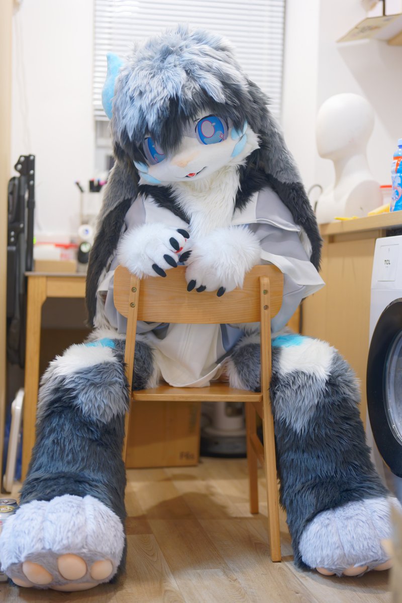 FURSUIT WORK⋆⁺₊⋆⁺🐰
NAME：アクア(aqua)     
Page：「7/9」      

#FursuitEveryday #fursuit #furry #kemono