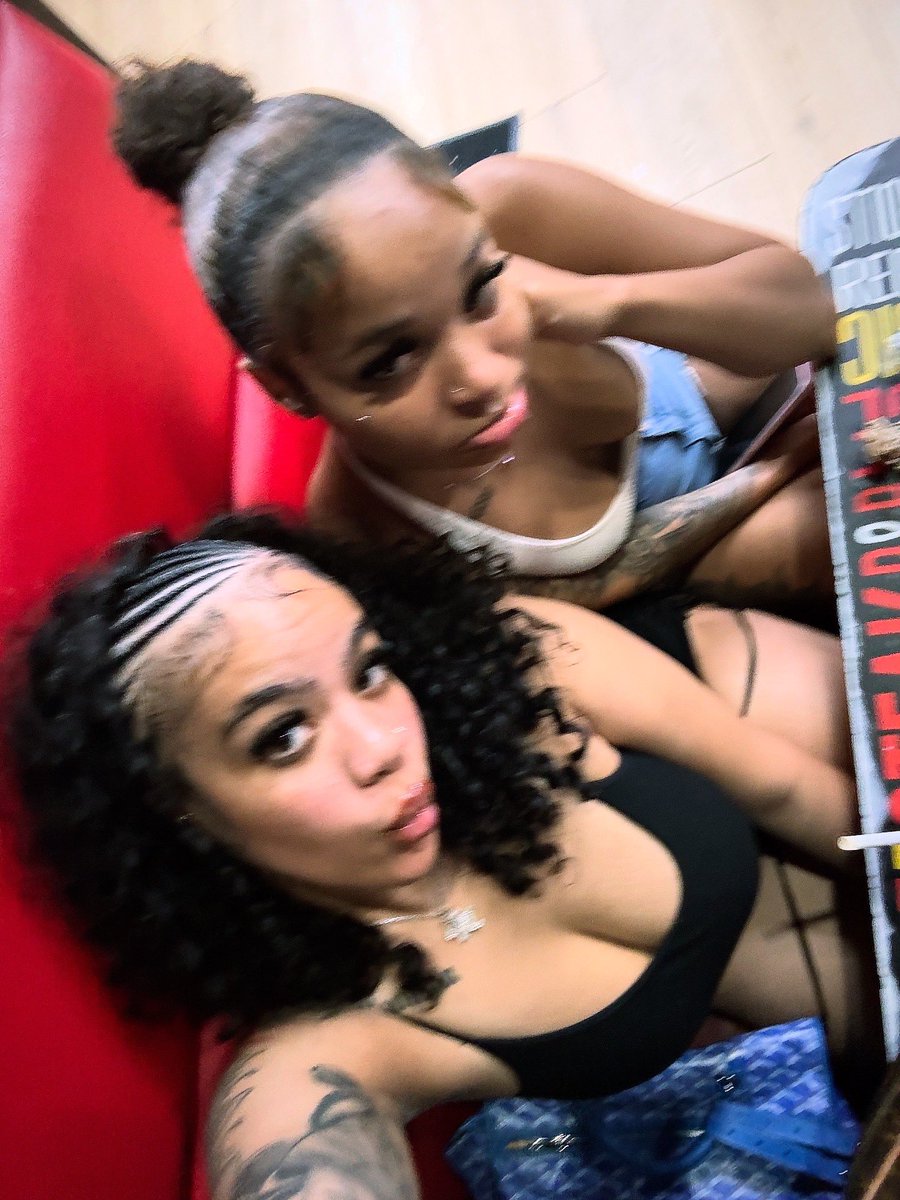 mimi . (@mariahaleecia) on Twitter photo 