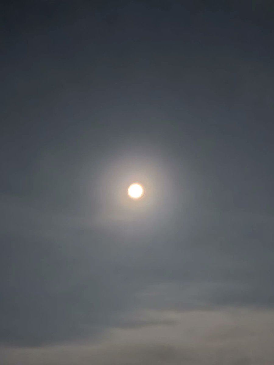 [#광진시티보이]
안녕 여러분!!!
오늘 드디어 아크라는 이름으로 저희가 데뷔한지 1년! 365일! 8760시간! 525,600분! 31,536,000초가 됐네요! (시간 분 초 단위는 실제와 조금 다르겠지만 그냥 그러려니 합시다...)
아무튼!!! 사실 1년이라는 시간이 어떻게 지나간 건지 모를 정도로 휙휙 정말 빠르게