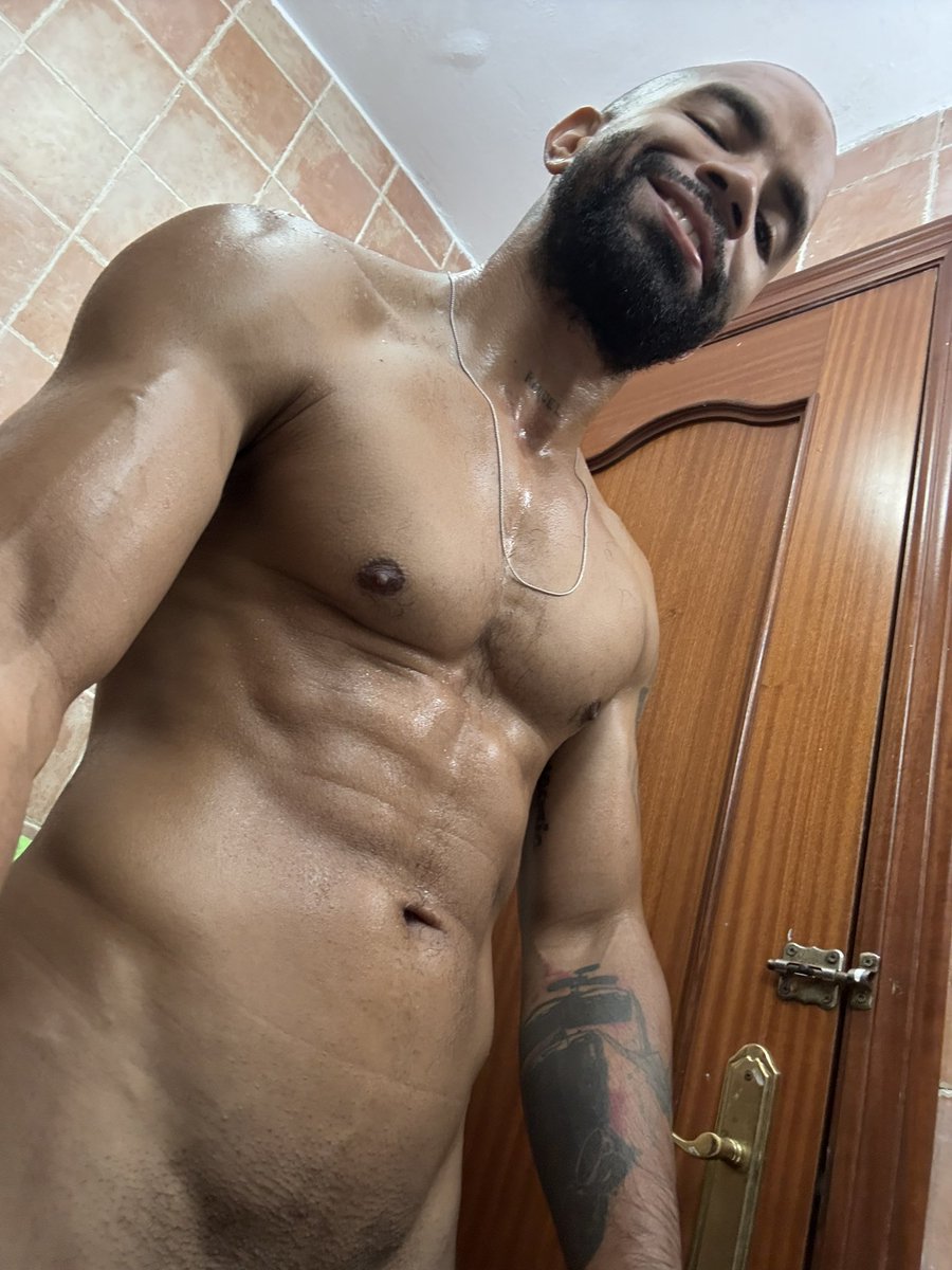 joanquinones__'s tweet image. #abdomen