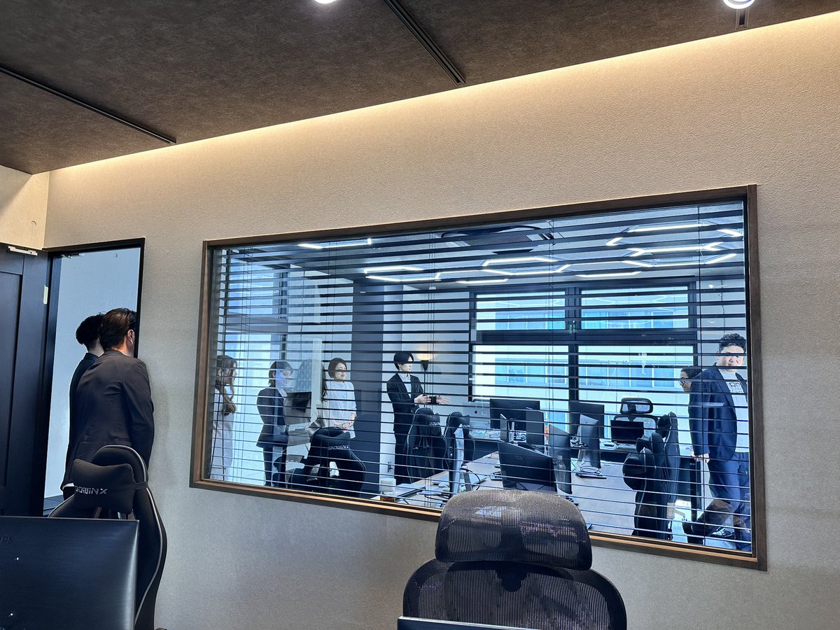 🎉本日「COARIS HOLDINGS」新オフィスが無事開設されました！
各社の皆さま・パートナー企業の方々にお越しいただき、オフィスをご案内させていただきました。
新たな一歩を踏み出したCOARISを、今後ともよろしくお願いいたします。

#COARIS  
#コアリス 
#オフィス 
#開設