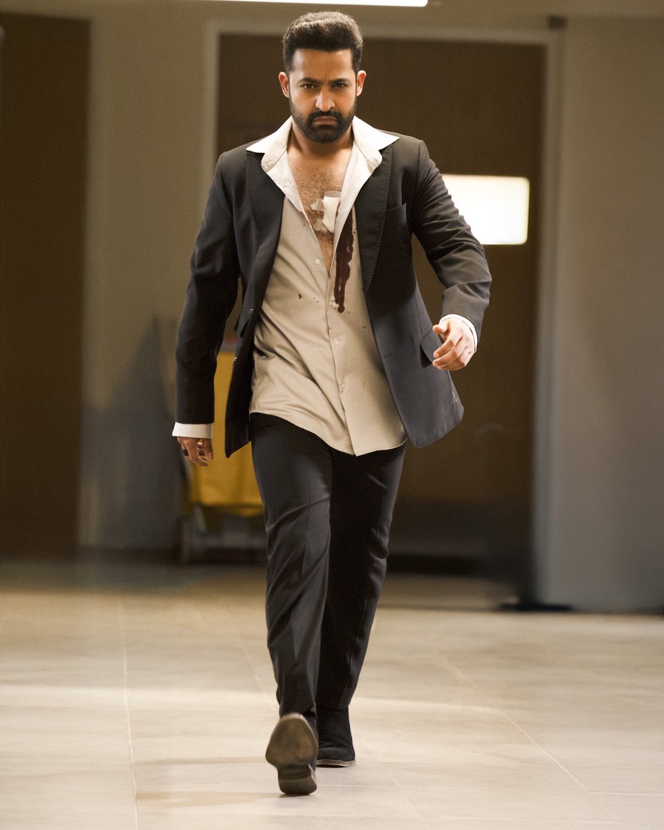 NTR Trends (@ntrfantrends) on Twitter photo #WAR2 : Already Started Trending With 7K+ Hourly Sales On <a href="/bookmyshow/">BookMyShow</a>, And The Day Hasnโt Even Started Yet ๐ฅ
GOOD HOLD ON TUESDAY ๐๐ป๐ฃ
<a href="/tarak9999/">Jr NTR</a> <a href="/iHrithik/">Hrithik Roshan</a> <a href="/yrf/">Yash Raj Films</a> #YRFSpyUniverse #WAR2 : Already Started Trending With 7K+ Hourly Sales On <a href="/bookmyshow/">BookMyShow</a>, And The Day Hasnโt Even Started Yet ๐ฅ
GOOD HOLD ON TUESDAY ๐๐ป๐ฃ
<a href="/tarak9999/">Jr NTR</a> <a href="/iHrithik/">Hrithik Roshan</a> <a href="/yrf/">Yash Raj Films</a> #YRFSpyUniverse