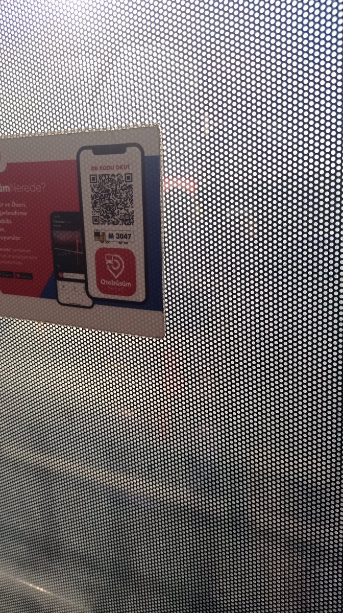 işe gidip gelen köleler yolda denizi boğaz'ı falan görüyordu, neyse ki gereken yapılmış, artık metrobüste camdan bedavaya manzara göremiyorlar