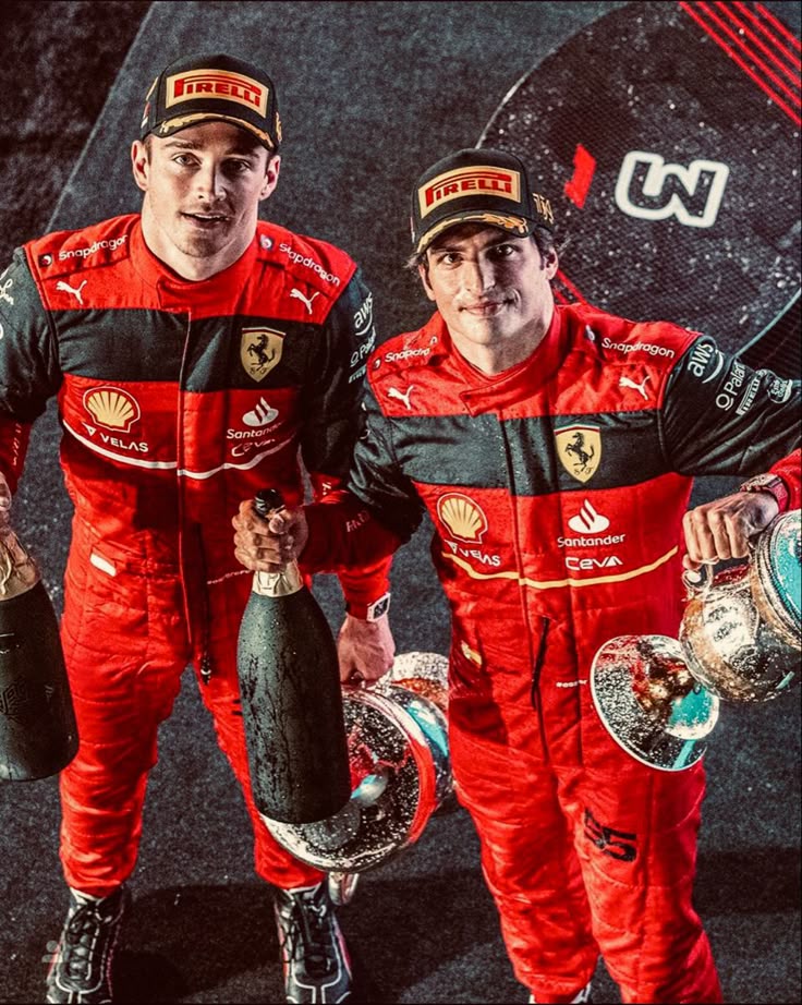 헐 이거 같은 시점 다른 각도인걸 이제서야 알앗음