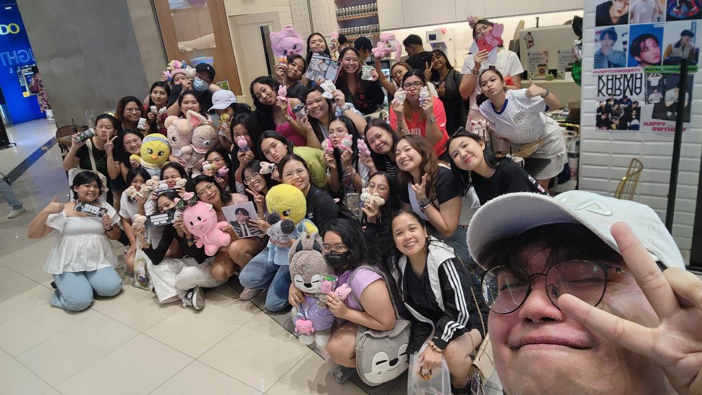 allforskzph's tweet photo. We would like to thank everyone who joined us in celebrating Changbin’s birthday last weekend! ✨

𝑼𝑳𝑻𝑹𝑨 💥
【 𝙘𝙝𝙖𝙣𝙜𝙗𝙞𝙣 𝙗𝙞𝙧𝙩𝙝𝙙𝙖𝙮 𝙘𝙖𝙛𝙚 𝙚𝙫𝙚𝙣𝙩 】

🧪 MOD Coffee
💚 WUL SMLM

See you at Virgo Boys CSE? 

#ULTRA_Changbin_day
#HappyChangbinDay 
#Events_by_AllForSKZ
