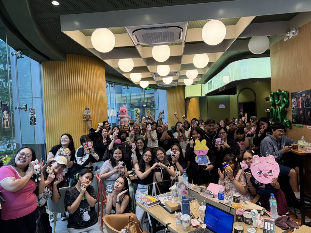 allforskzph's tweet photo. We would like to thank everyone who joined us in celebrating Changbin’s birthday last weekend! ✨

𝑼𝑳𝑻𝑹𝑨 💥
【 𝙘𝙝𝙖𝙣𝙜𝙗𝙞𝙣 𝙗𝙞𝙧𝙩𝙝𝙙𝙖𝙮 𝙘𝙖𝙛𝙚 𝙚𝙫𝙚𝙣𝙩 】

🧪 MOD Coffee
💚 WUL SMLM

See you at Virgo Boys CSE? 

#ULTRA_Changbin_day
#HappyChangbinDay 
#Events_by_AllForSKZ