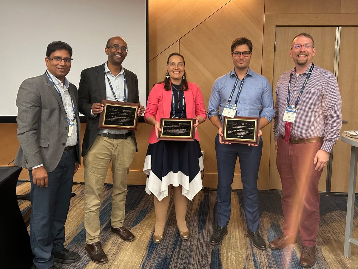 jayanta_amr's tweet photo. Thrilled to celebrate the outstanding recipients of the ACS Infectious Diseases Young Investigator Award at #ACSIDSymposium 2025! Their cutting-edge work is advancing frontiers of ID research. Here is a photo of the awardees with Prof. James Houghland. #ACSInfectiousDiseases https://t.co/cjXkjLIoHO