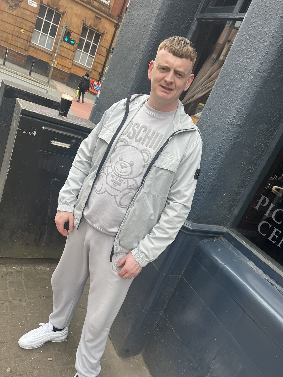 Good morning boys who’s around this morning to send for my coffee boys. Get to it #cashmaster