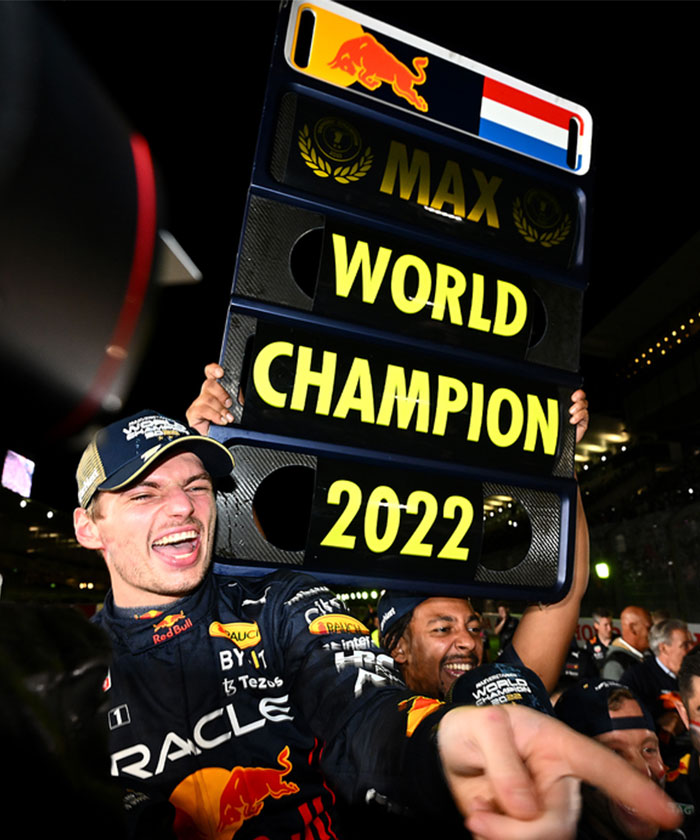 2022年レッドブル　フェルスタッペン ワールドチャンピオン記念 写真集 レッドブル・レーシング マックス・フェルスタッペン 2024 F1