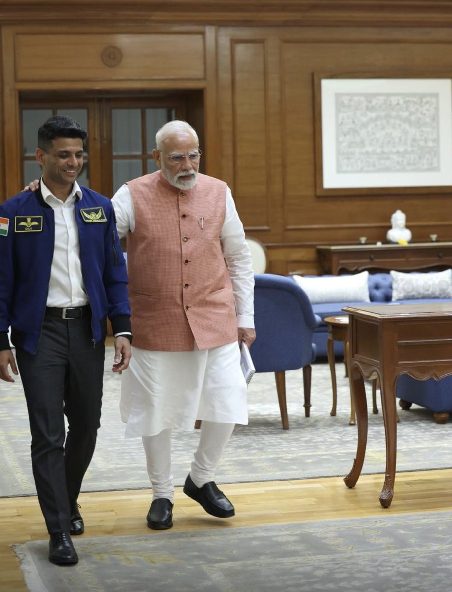 भारत की अंतरिक्ष गाथा में नया अध्याय—ग्रुप कैप्टन शुभांशु शुक्ल जी के ऐक्सिओम-4 मिशन से अंतर्राष्ट्रीय अंतरिक्ष केंद्र की ऐतिहासिक यात्रा पर प्रधानमंत्री श्री <a href="/narendramodi/">Narendra Modi</a> जी ने उन्हें शुभकामनाएँ दीं।

यह क्षण राष्ट्र की वैज्ञानिक शक्ति और नई पीढ़ी की असीम संभावनाओं का प्रतीक