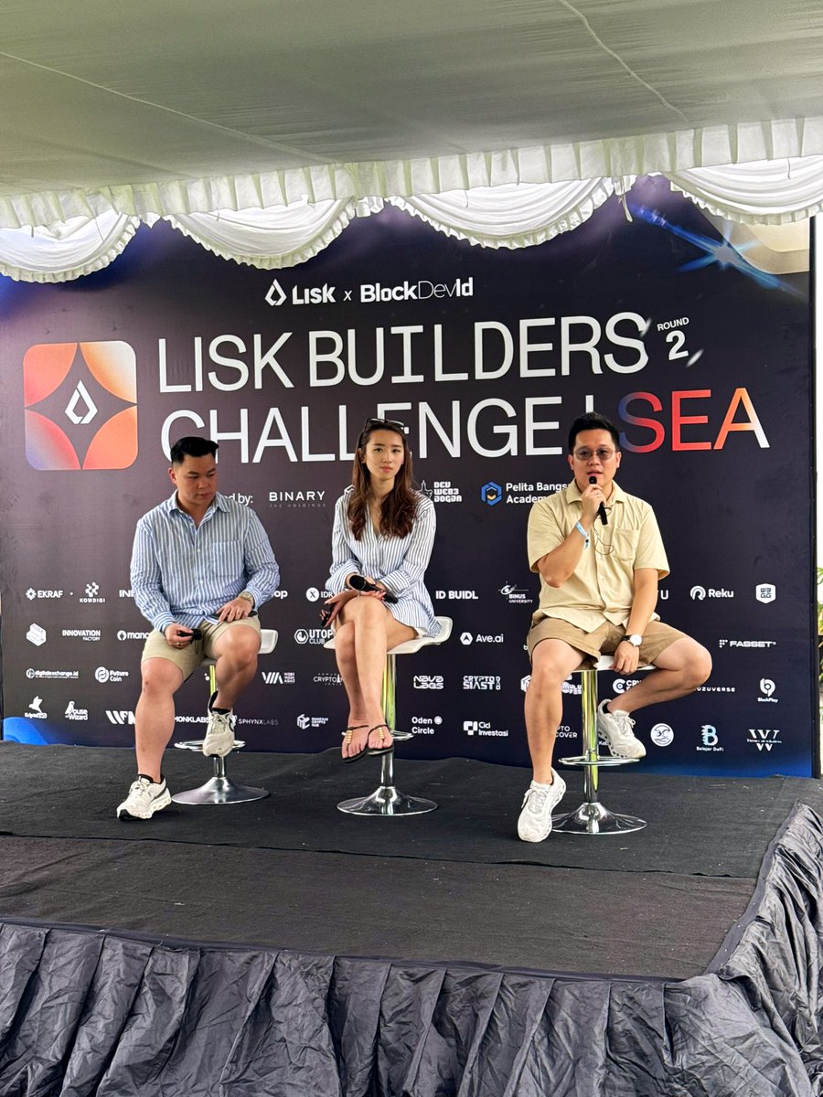 blockdev_org's tweet photo. The Lisk Builders Retreat Bootcamp keeps moving forward with more workshops for our builders.

Morning session: What Investors Look For
▪️ Fiola – @SphynxLabs
▪️ Alvin – MDI Ventures
▪️ James – @indodax
Moderator: @CoolestGreenMan @blockdev_id 

Insights on what makes a project stand out. 🚀

#LiskBR2025