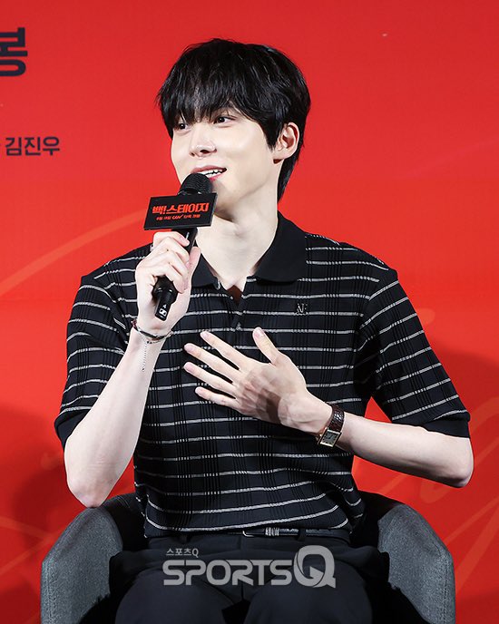 [📷] Yunho at 'Back! Stage' Press Conference

#ATEEZ #에이티즈 #YUNHO