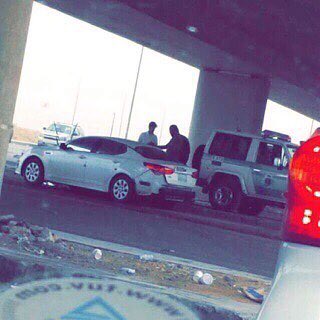 عودت نفسي ما اتعود على انسان
اللي وصل من مر الايام كافي
.
خيبات وجروح ومواجع وخذلان
ما فيه احد يبقى على طول وافي