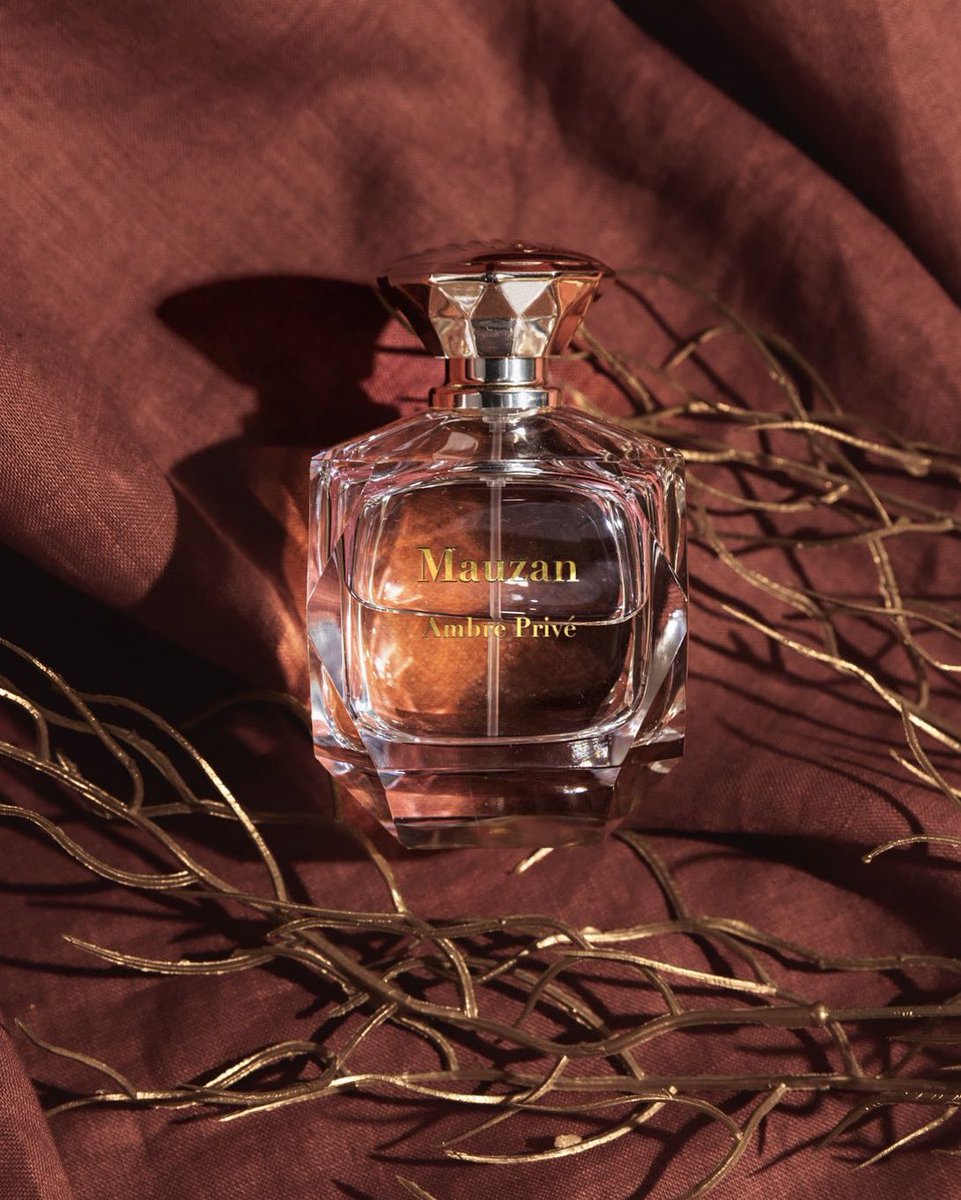 Mauzan's tweet photo. Meet our most exceptional perfume made of  bergamot, musk and amber ✨

#mauzan 
 #emarati_womenZ_national_day https://t.co/ElzYh1s6wc