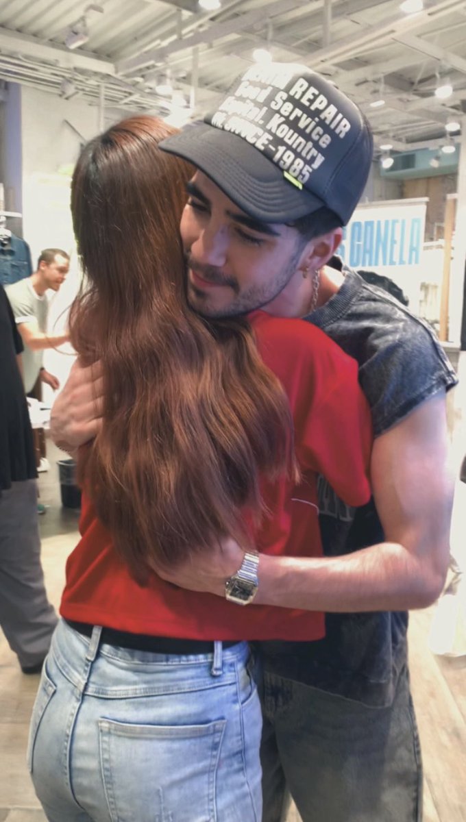 Angelesdiaz021's tweet photo. 𝓓𝓮𝓳𝓪 𝓺𝓾𝓮 𝓵𝓪 𝓿𝓲𝓭𝓪 𝓽𝓮 𝓼𝓸𝓻𝓹𝓻𝓮𝓷𝓭𝓪, 𝓽𝓸𝓭𝓸 𝓬𝓪𝓶𝓫𝓲𝓪, 𝓭𝓮 𝓾𝓷 𝓭𝓲𝓪 𝓹𝓪𝓻𝓪 𝓸𝓽𝓻𝓸❤️‍🩹@JosDice 
17/Agosto/25 - Torreón, Coah.
Jos x Malayerba😍🤌🏻 https://t.co/cWKt5yniId