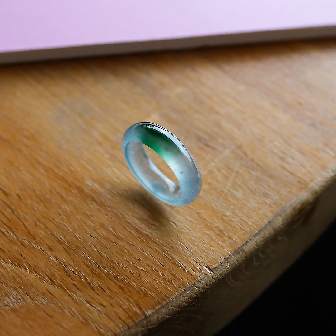 ジョイテック　翡翠　牙型腰飾り　美品　匿名配送　JOYTEC ジョイテック 翡翠 牙型腰飾り 美品 匿名配送 JOYTEC