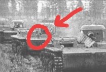 DivisionRuin's tweet photo. @joeblillib4090 This one actually seems like have radio... And one after him. Hard to tell because of quality. Pics with tanks with installed radio for reference. https://t.co/TZbjfDRwYZ