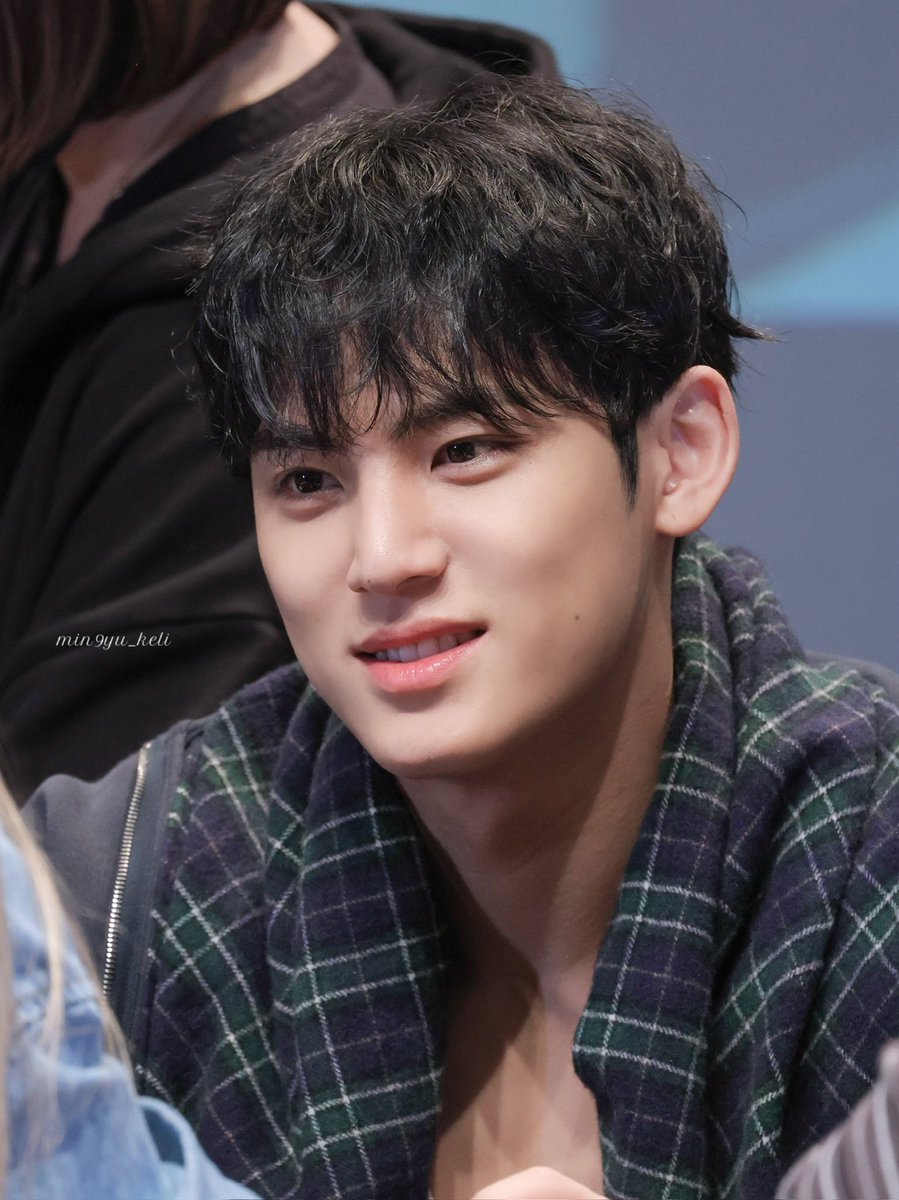 241019
·
#MINGYU #민규 #김민규 #ミンギュ
#SEVENTEEN #세븐틴