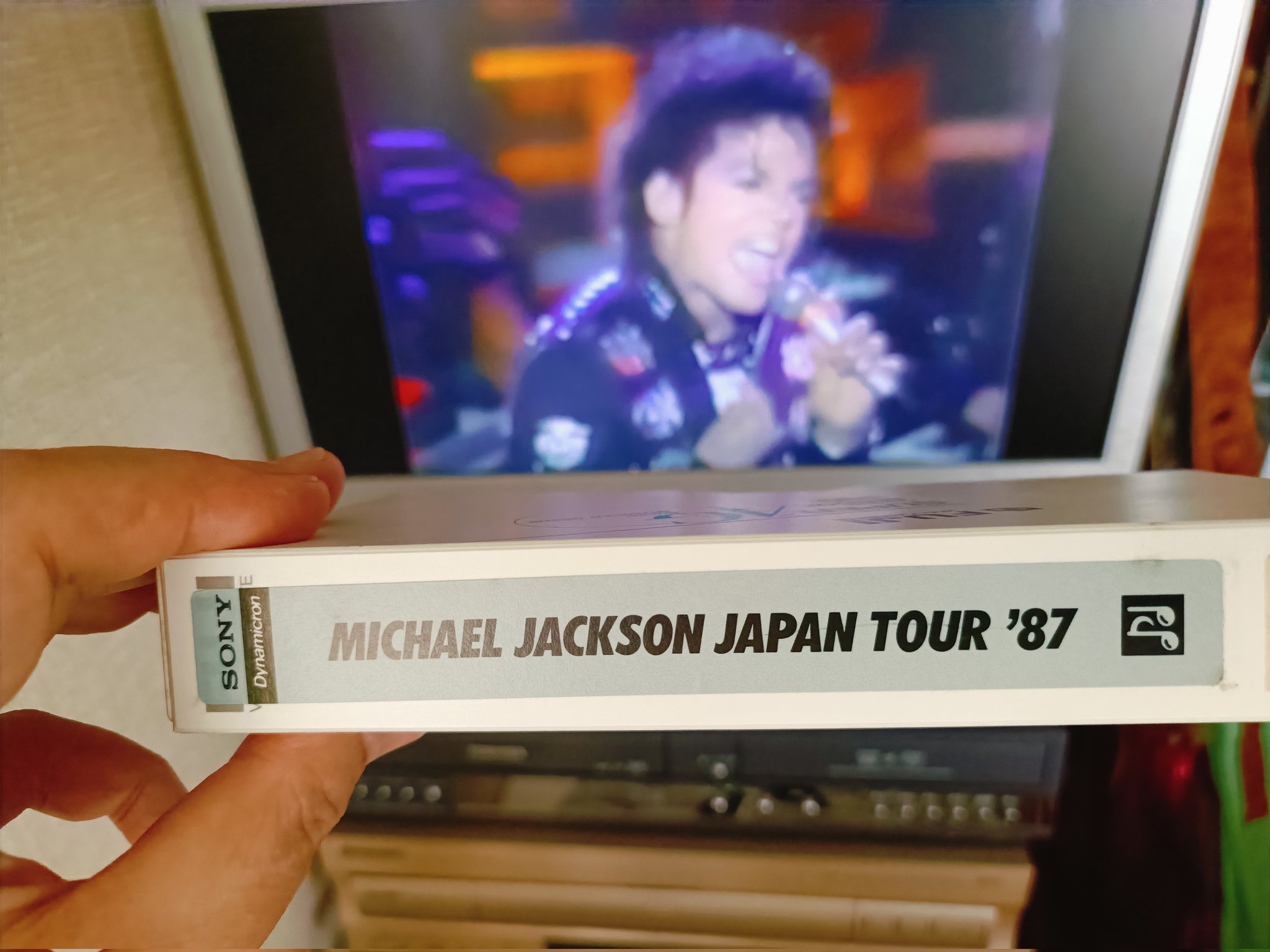 【みん（╹◡╹）】マイケル・ジャクソン DVD、下敷き みん（╹◡╹）】マイケル・ジャクソン DVD、下敷き Los Angeles