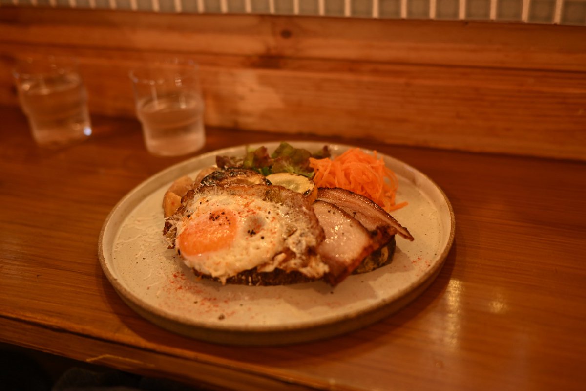 【ポスター貼らせていただきました！】

わいん酒場　こてぃ

🍷盛岡でのトークイベントの後、青銅さんとイベントスタッフでご飯を食べに行ったこてぃさん。リラックスした居心地のよいお店、美味しいお料理に感謝✨
こてぃさん、ご支援ありがとうございます！