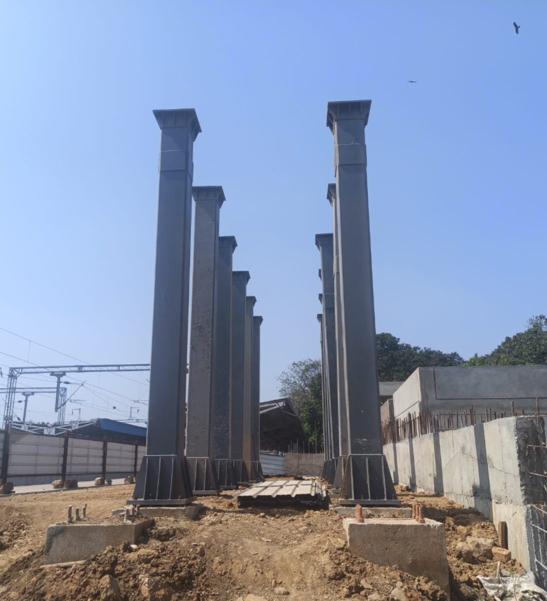 RailMinIndia's tweet photo. Redevelopment of Alnavar Railway Station, Karnataka

🚧 Work in Progress:
* Circulating Area
* Platform 1 &amp; 2 Escalator &amp; Lift
* Station Building Extension 
* Platform Shelter
* Signal and Telecom work

#AmritStation https://t.co/cjus8MgfUr