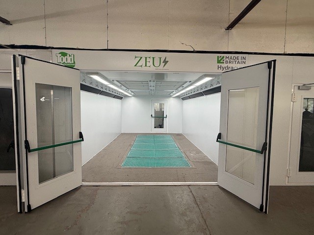 ToddEngineering's tweet image. The first all-electric Zeus Spray Booth in Jersey ⚡

✅Now fully operational &amp;amp; part of a complete Todd-equipped site.

Sustainability + performance = the future of bodyshops.🌍

#ToddEngineering #Zeus #Innovation #CarbonNeutral