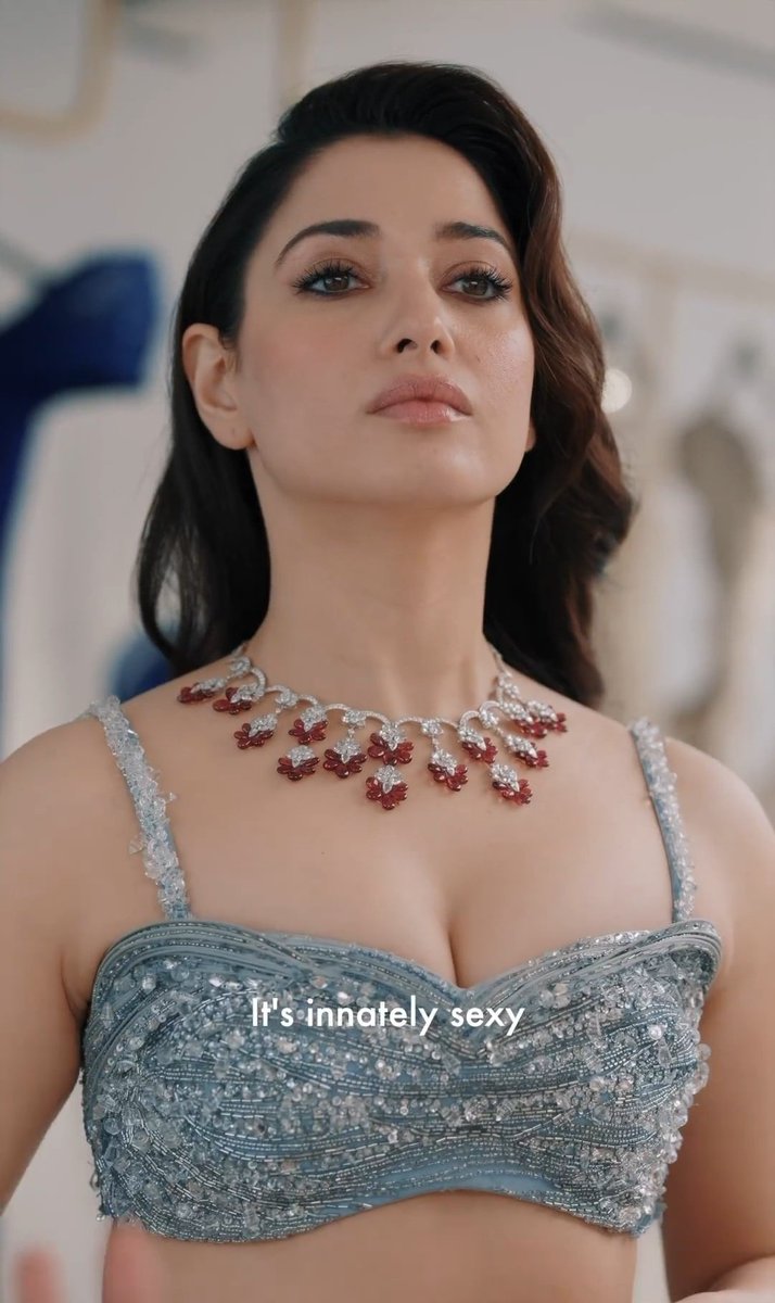 Gysga6SacAE6hoB?format=jpg&name=medium