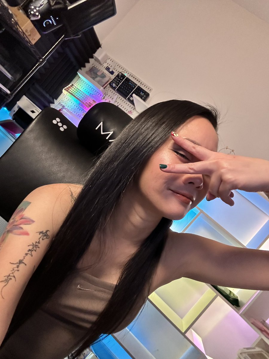 Taking a “break” from work - moving to a new apartment. I can not wait to not sleep next to boxes 😂