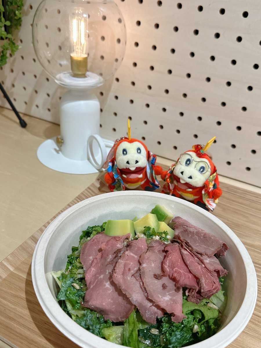 ここのお店ずっと気になってて♪
昨日からたくさん動けてる自分へのご褒美にいただきました🙏✨
今日も暑い中付き添ってくれてありがとうね、ほんげさんもちこさんo(^-^)o♡
