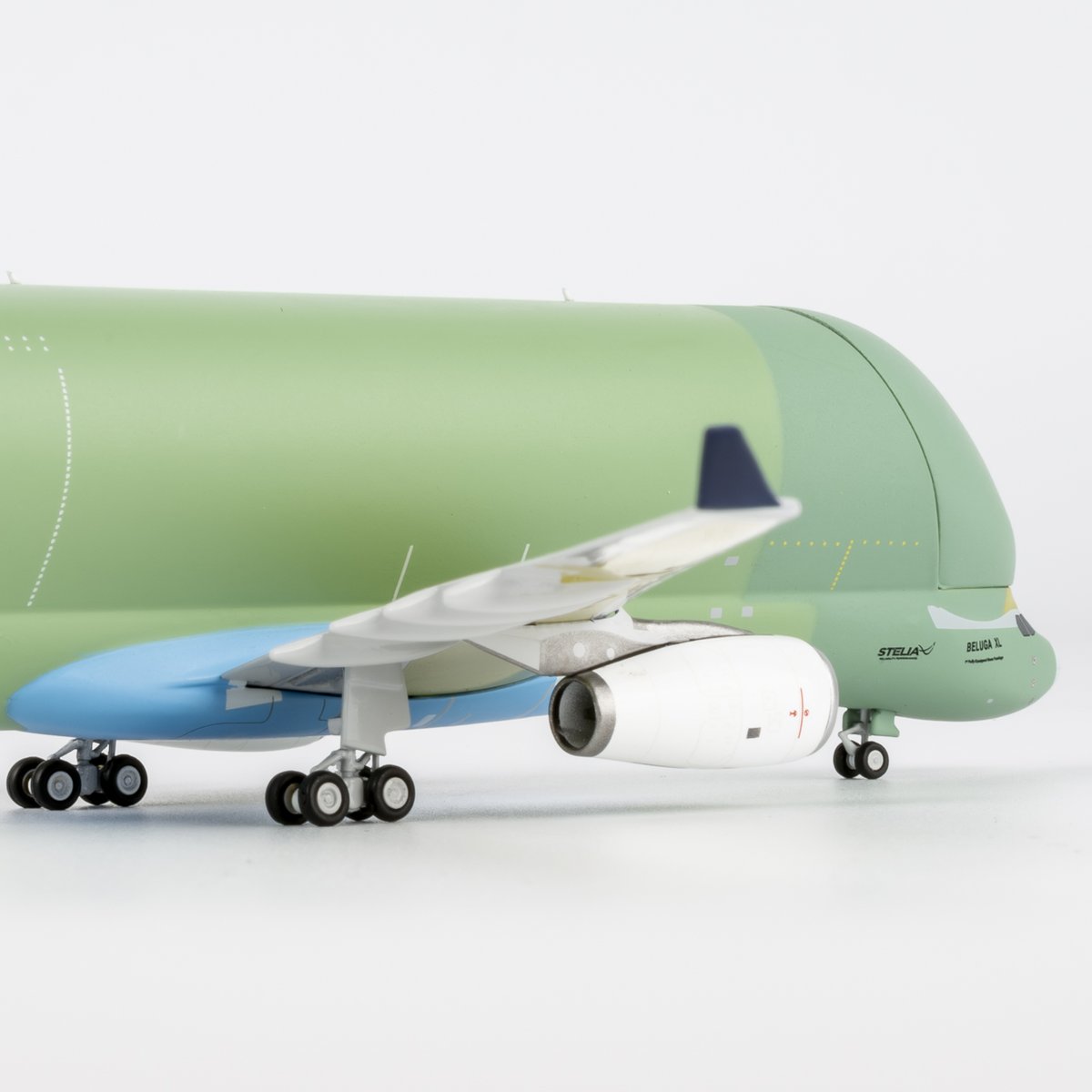 静物画　★激レア　エアブラシアート★嬉しい額装付き！外寸約514×346mm7 ひこーきちゃん on X: 