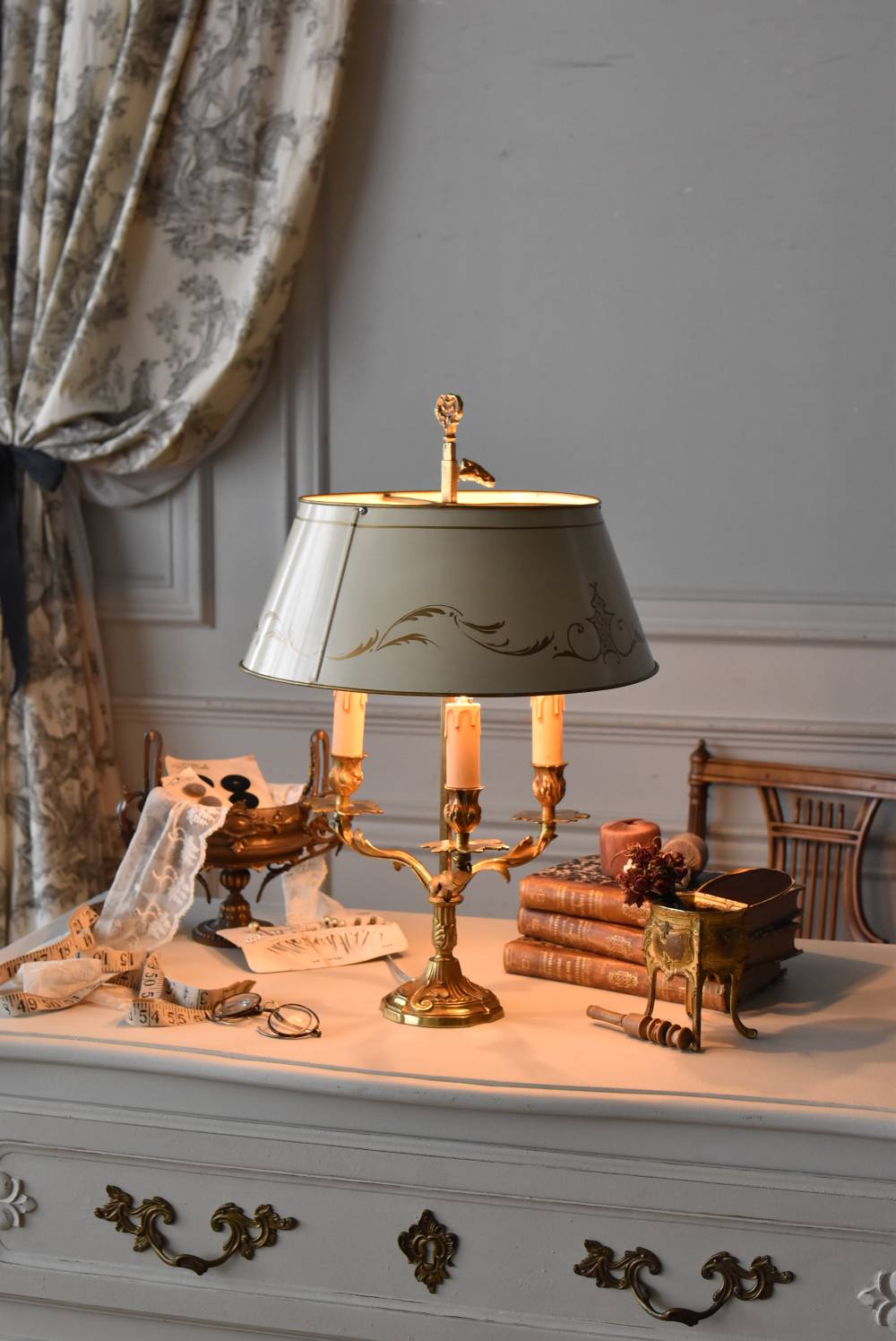 Antiques *Midi on X: 