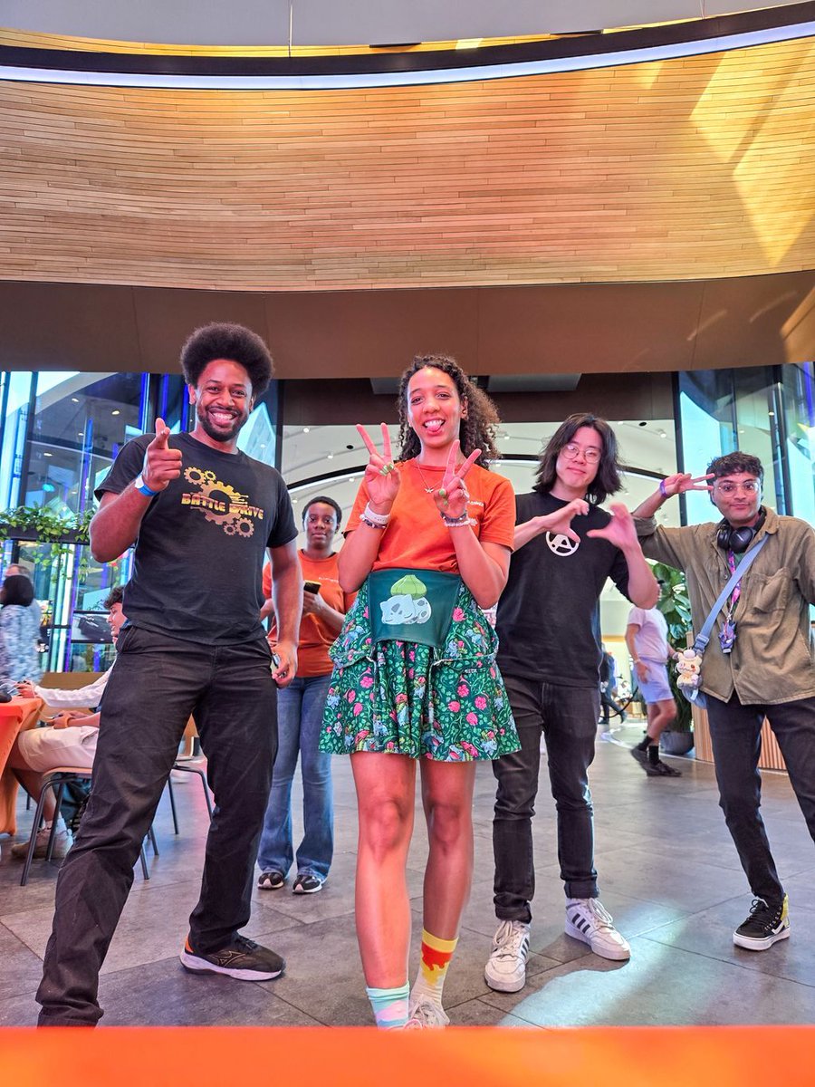 THANK YOU to everyone who joined us for our 4th Cupcake &amp; GamePad Social at #SamsungKX! 💜 We had to switch from Saturday to Friday this time, but you all still showed up and made it amazing! More photos coming soon! 📸 #LookLikeAGamer