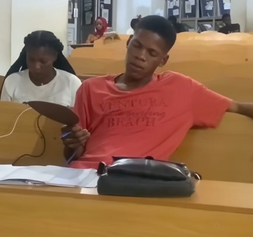 𝔼𝕤𝕞𝕒𝕣𝕥😎 tweet media