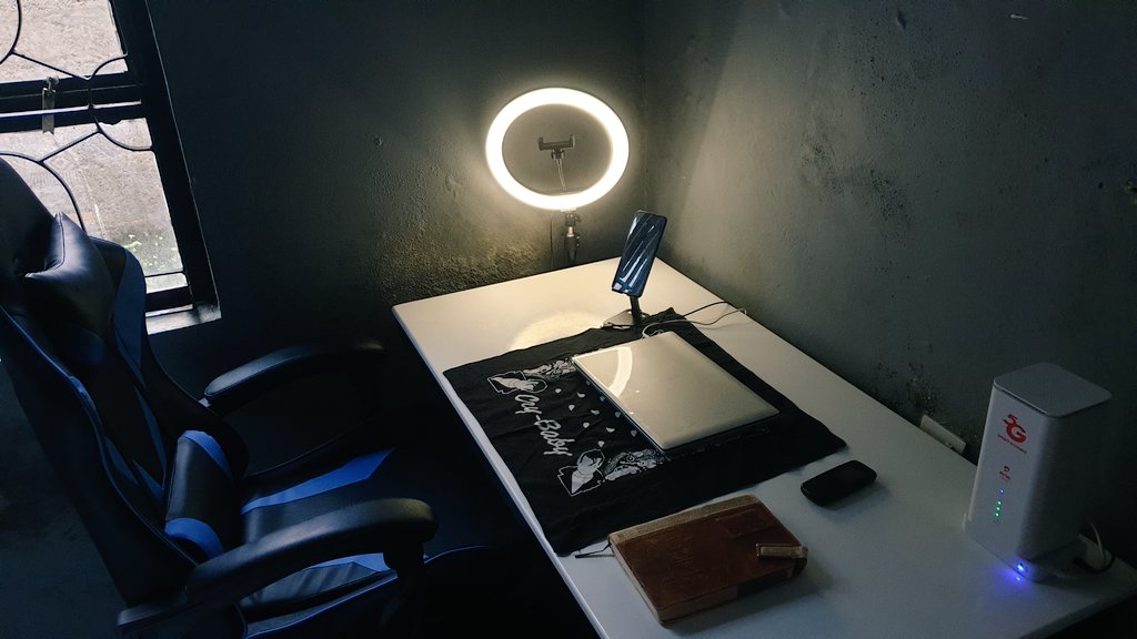 Katika Maombi yetu ya kila siku n kumuomba mola wetu mlezi uzima wa afya na maarifa kwenye utafutaji, Basi itoshe kusema huu n mwanzo wa mengi na safar ndio inaanza rasmi.. Mungu ni Mwema.