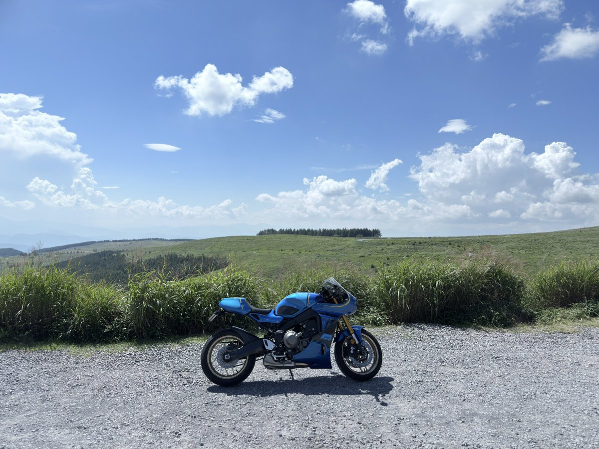 N_xsr900's tweet photo. 流石に暑い...
この時期は早起きして朝に乗らなきゃダメだね🫠
 #バイクの日　#819の日 https://t.co/WMd0Q1bax3