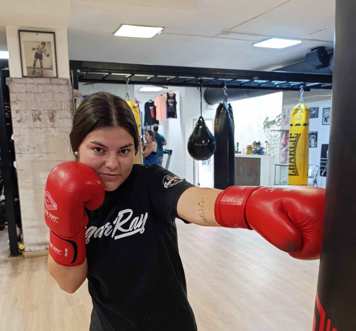 Cristina Peinado: “Me gustaría llegar a profesional y debutar con una pelea en mi tierra, en Jaén” palabradefutbol.net/18/08/2025/cri… a través de Palabra de Fútbol | Diario Digital Deportivo 
<a href="/jaen_ray/">Sugar Ray Jaén</a> 
<a href="/PatronatoJ/">Patronato Municipal de Deportes de Jaén</a>