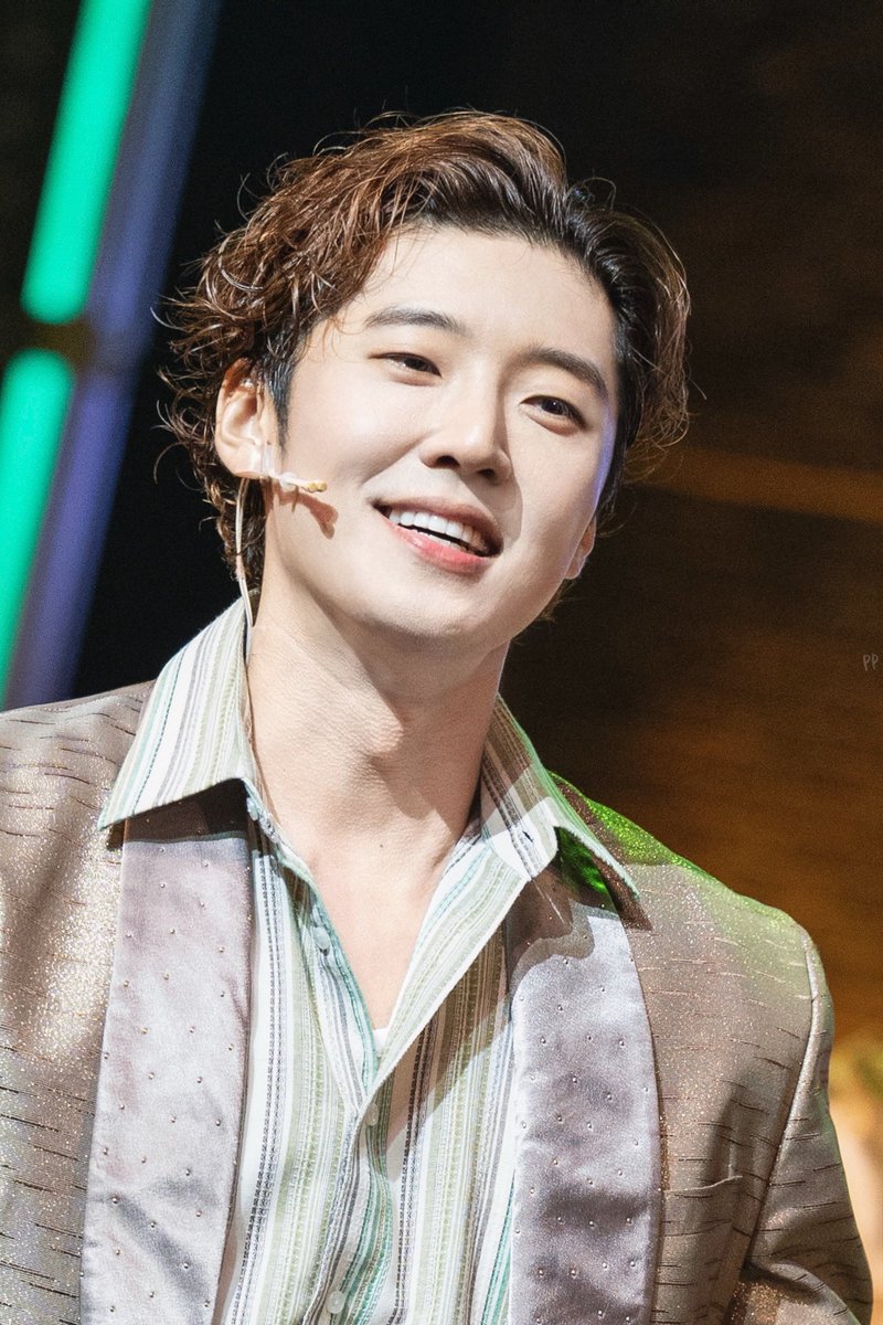 250816 멤피스 커튼콜

휴이｜#고은성

✨