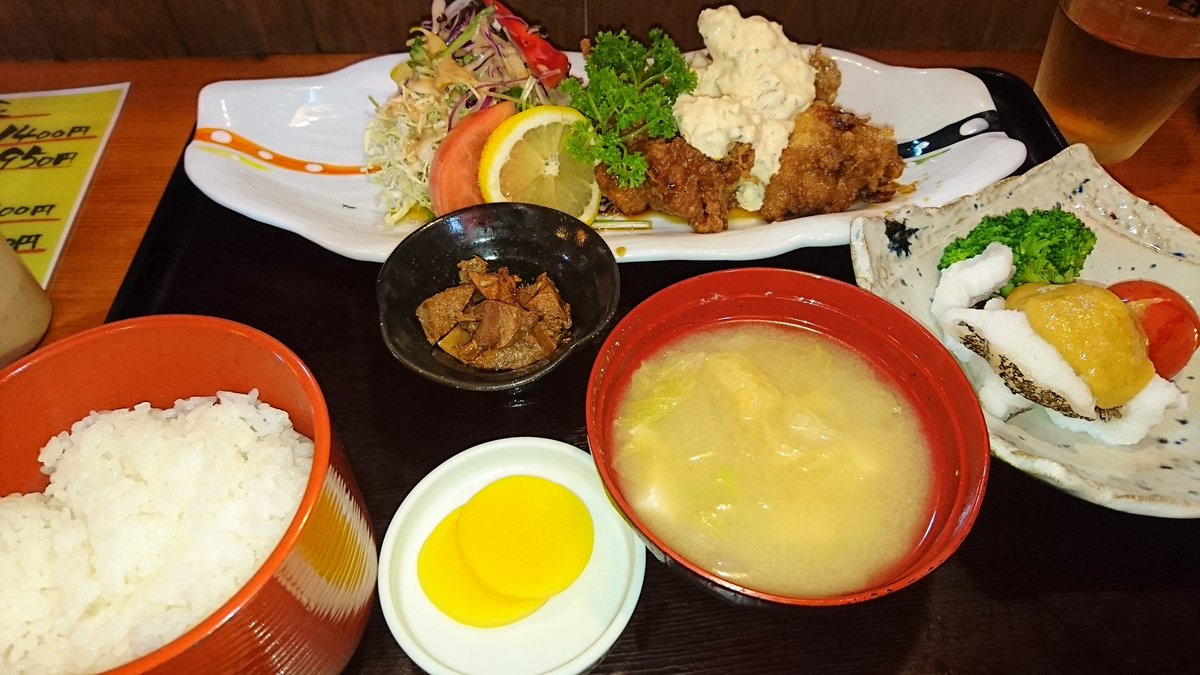 Marco__Gourmet's tweet photo. 2017/05/02
九州東側半周サイクリング旅の途中。
国道10号沿い川南から都農に入る手前の交差点にある『粋孝』さんにて、ランチでチキン南蛮を食べました。
海鮮がオススメのお店のようですが、チキン南蛮もめちゃ美味しかったです！ https://t.co/nsNaOpmcA4