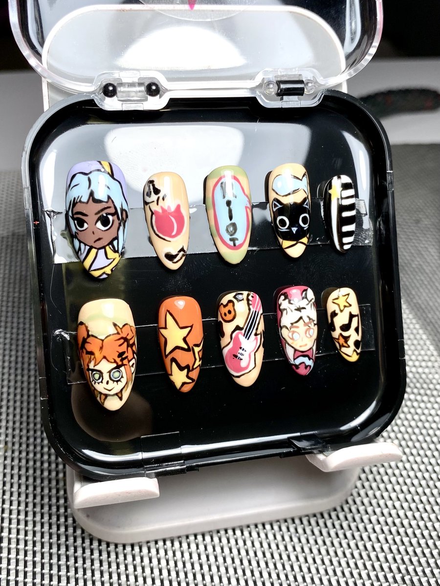 jemensh's tweet photo. Hi! aku jual press on nails murahh dan bisa custom jugaa, buat yg lagi nyari press on bisa cek ig swamp.nails yaa! luar kota bisa lewat oren jugaa😻 https://t.co/jaOBRJDUYQ