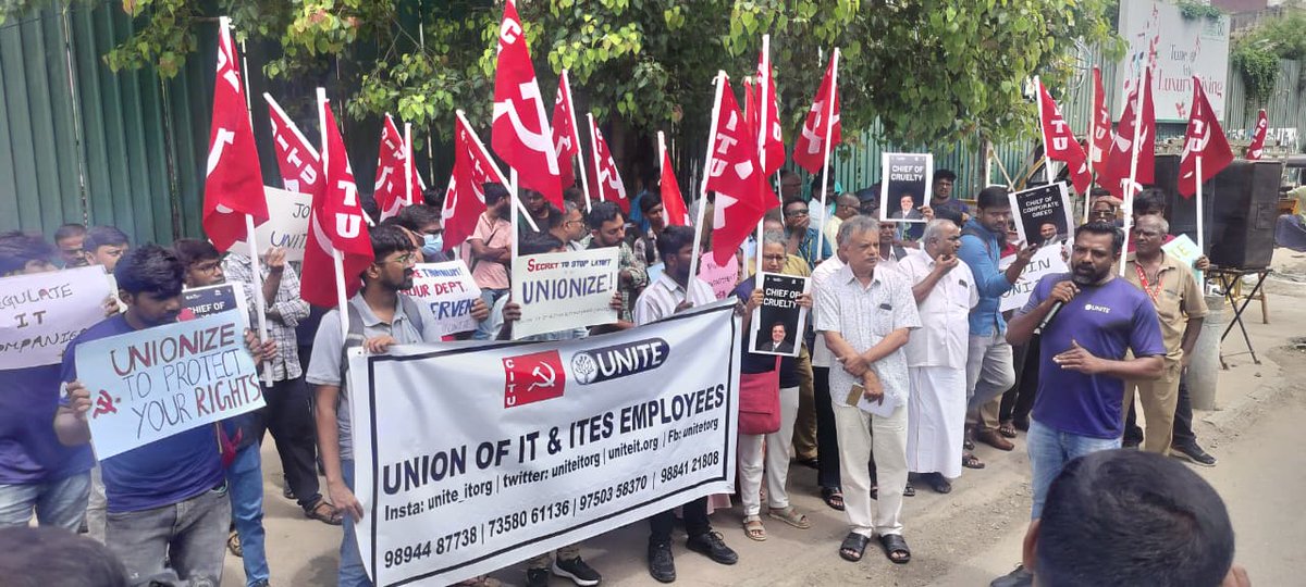 tncpim's tweet photo. #TCS டாடா கன்சல்டன்சி நிறுவனத்திலிருந்து 30000 ஊழியர்கள் பணி நீக்கம் செய்யப்படவுள்ளதை திரும்ப பெறவும், தமிழ்நாடு அரசு தலையிடவும் கோரி இன்று சென்னையில் தகவல் தொழில்நுட்பம் &amp; UNITE சங்கத்தின் சார்பில் நடைபெற்ற போராட்டத்தில் ஏராளமான ஐடி ஊழியர்கள் கலந்து கொண்டனர். https://t.co/4yozFde0RI