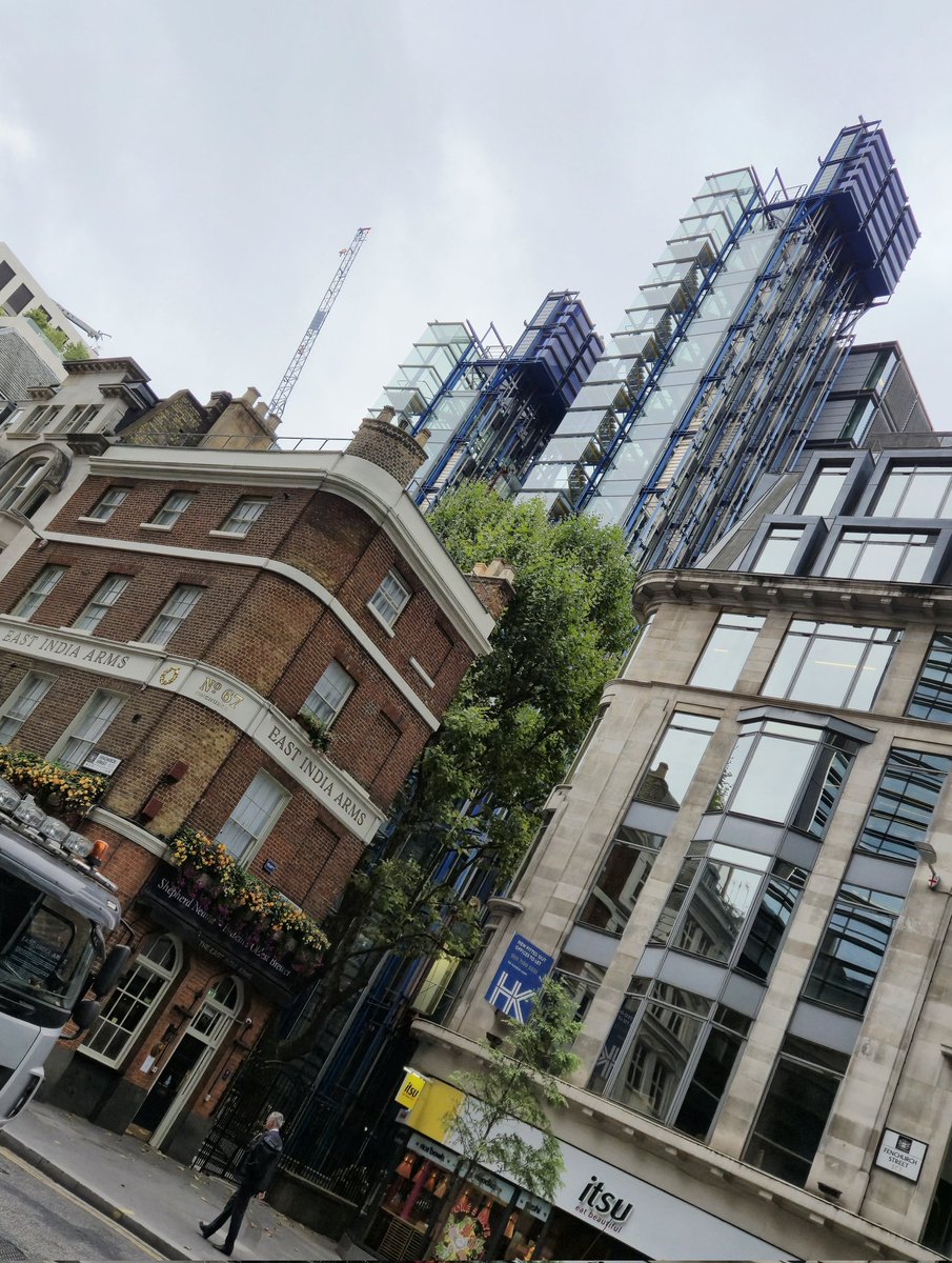 Nice to see this #pub hasn't gone the way of many places I used to know in this part of London 5+ years ago. Given its proximity to <a href="/LloydsofLondon/">Lloyd's</a> tho, kinda makes sense. 🍻