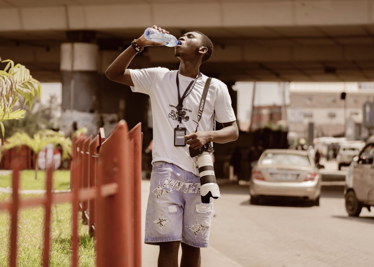 keshiayaworan's tweet photo. ~ Got an assignment from the Ancestors, Photography is one way of getting it done ✅ 
Photography will change My Life.

It's world Photography Day! 📸 

#zonauang #WorldPhotographyDay2025 #photography #helevier #lacasadealofoke https://t.co/6XsYAoM96K