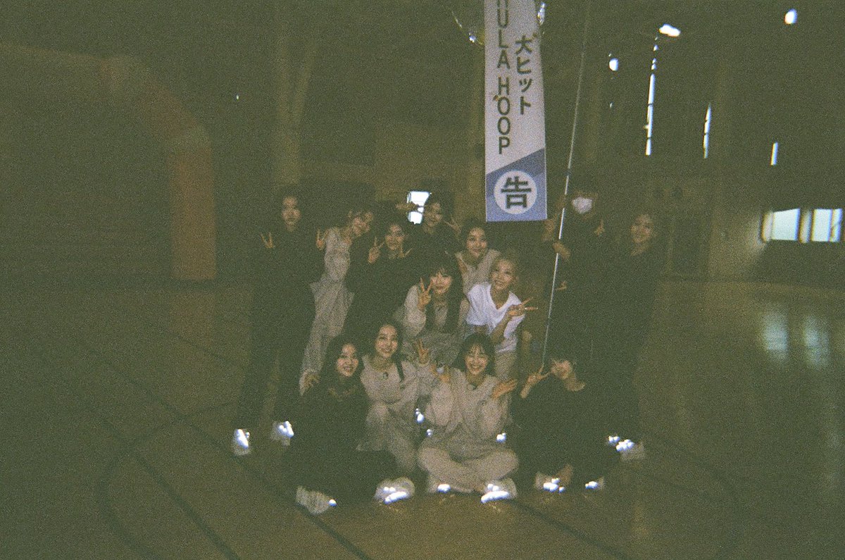 ginggingeeee's tweet photo. 지우가 이달소 사진 보내줫다 ••• https://t.co/2UJc8STFHY
