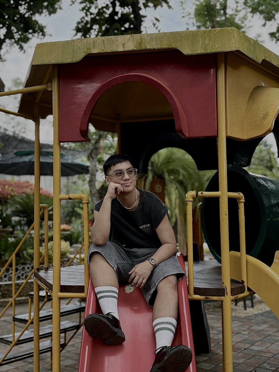 _jolobear22's tweet photo. Kupido, seryosohin mo nga ako
Bakit lagi na lang sa tao na hindi handa
O ‘di naman may mahal nang iba?
#BirthdaySoloTravel #WhenInPalawan https://t.co/PBWiELsQgm