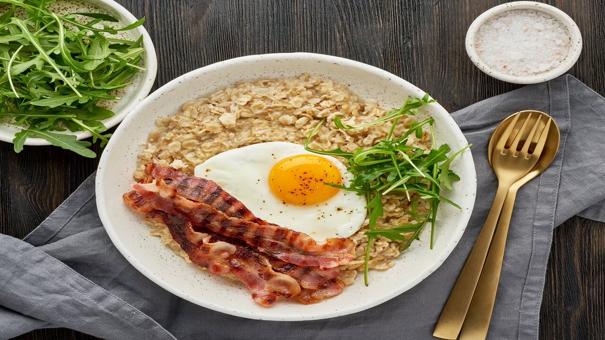 RichHealth4's tweet photo. A study from Sydney University, published in the American Journal of Clinical Nutrition found that eating two eggs per day for 12 months did not have any  negative effects on blood cholesterol levels or heart health markers in  people with pre-diabetes or type 2 diabetes https://t.co/NvyVYhCFfd