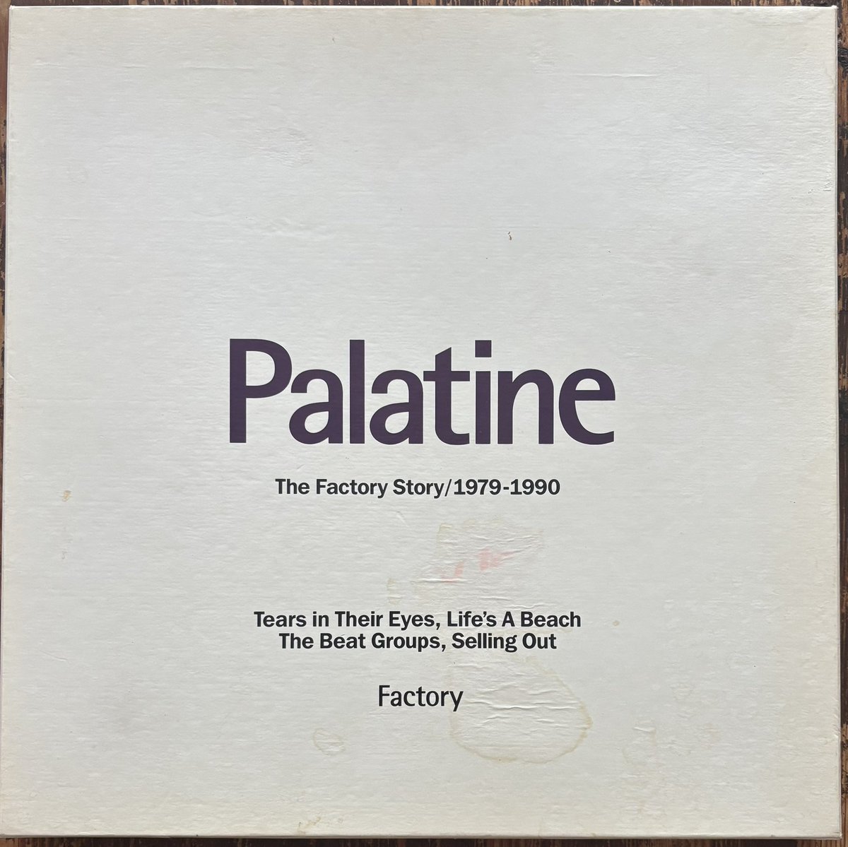 WeBuyYourVinyl's tweet image. Box sets aplenty this week #recordoftheday actually 4 CDs in this compilation of #factoryrecords essentials #palatine #manchester  #southsiderecordsglasgow #recordstore #vinyl #vintagevinyl 
 instagram.com/p/DNh0oo1sMSZ/…