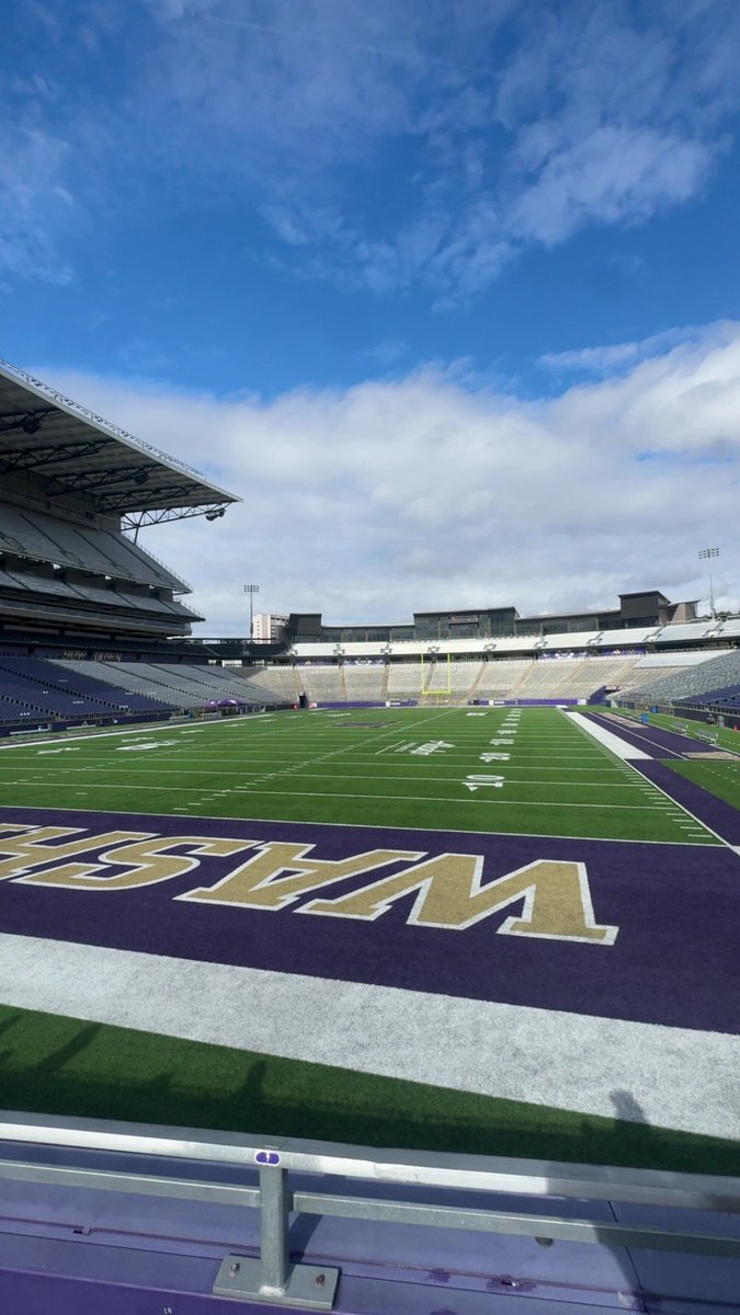 Thank you <a href="/UWSoftball/">Washington Softball</a> for inviting me to learn and compete with the big DAWGS this weekend. The culture of academic excellence, commitment to displaying gratitude, and the rich history of your softball program were beyond impressive...and the view was absolutely surreal. A home