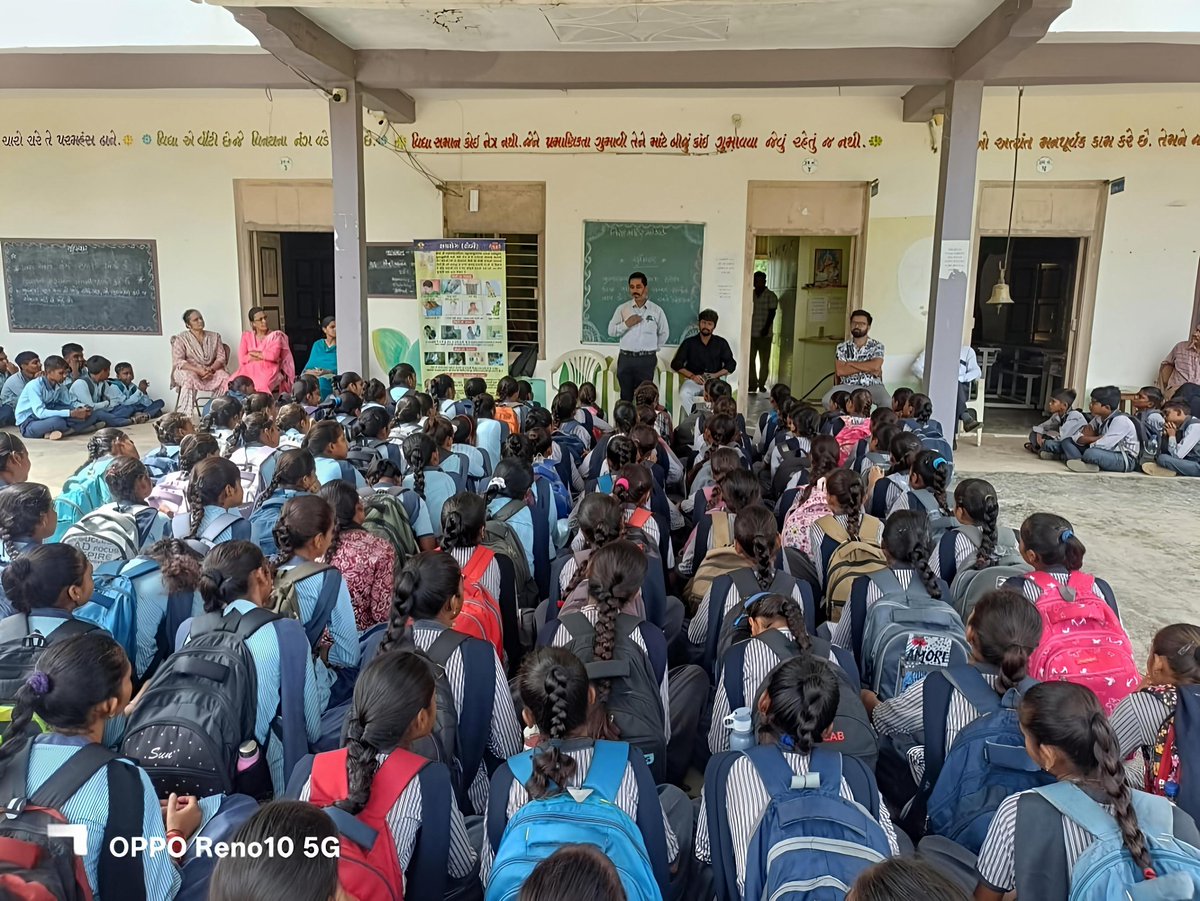 SbccBodeli's tweet image. Mankani sarvajanik High school ma IEC TB, MALARIA, DANGYUE, CHICKENGUNIA, LEPROCY, SICKLECELL, HAND WASHING 
@DSBCCCHHOT12442 
@GujHealth 
@NHMGujarat 
@rbskchhota70055 
#TB 
#Malaria
#LEPROCY
#Sicklecell 
#HANDWashing