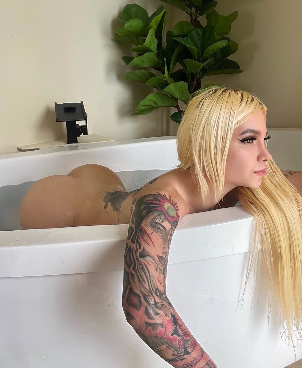 Trans Ivy tweet media