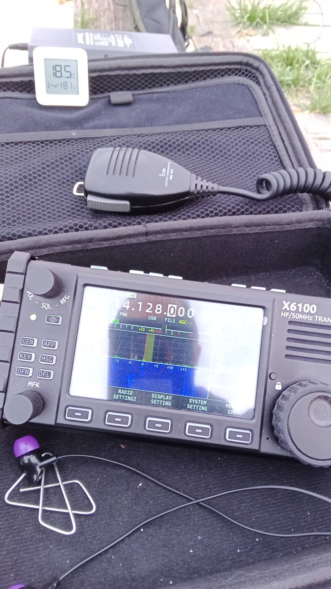 f4ans_f15115's tweet photo. Good morning @POTAspots !
New week, new configuration & temperature (so cold 😅) !
#deltaloop #qrp #hamradio #radioamateur #pota #Bretagne https://t.co/TGiIhJERC2
